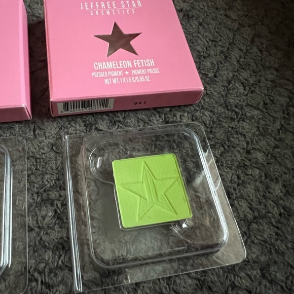 2 pc lot Jeffree star single pan eye eyeshadows - Picture 6 of 7